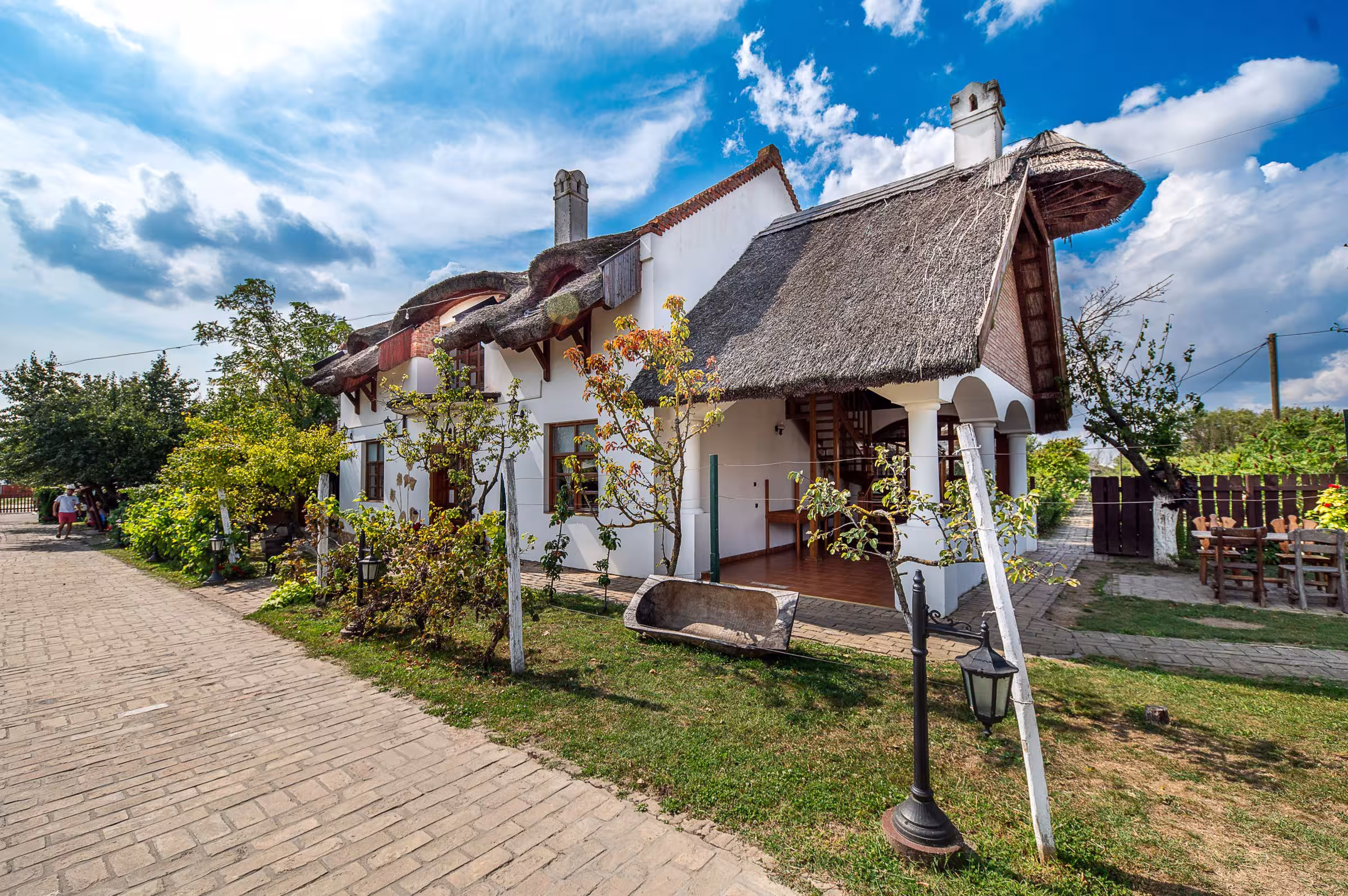 150+ Caption Bucin Singkat Bikin Baper & Romantis untuk Kamu di 2025 5 150 Caption Bucin Singkat Bikin Baper Romantis untuk Kamu di 2025