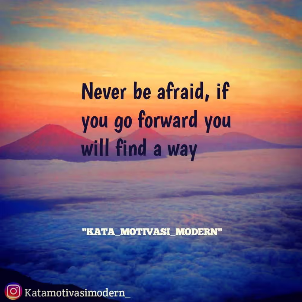 100+ Quotes Bahasa Inggris Inspiratif dan Motivasi Siap Pakai untuk Caption Sosial Media 2025 4 100 Quotes Bahasa Inggris Inspiratif dan Motivasi Siap Pakai untuk Caption Sosial Media 2025